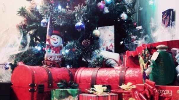 Французы начали торговать подарки, приобретенные на Рождество