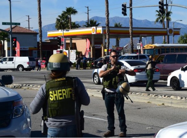 В Калифорнии в итоге стрельбы 14 человек убиты, 17 ранены