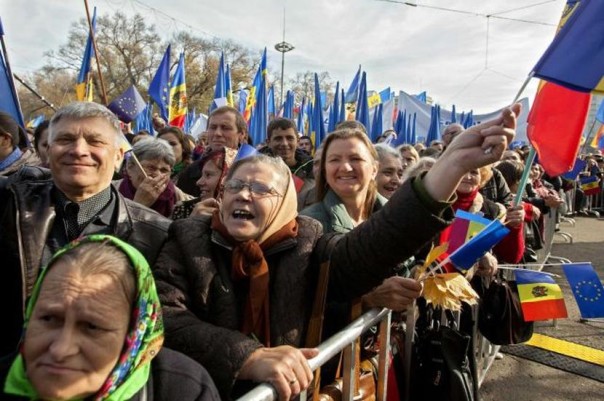 В Кишиневе проходит митинг «блока Плахотнюка»