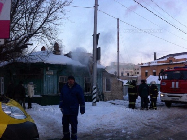 На пожаре в Саратове трое детей отравились дымом