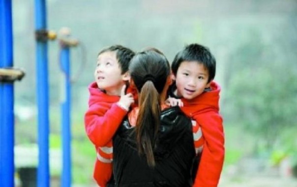 Семейным парам в Китайской народной республике разрешили иметь двоих детей