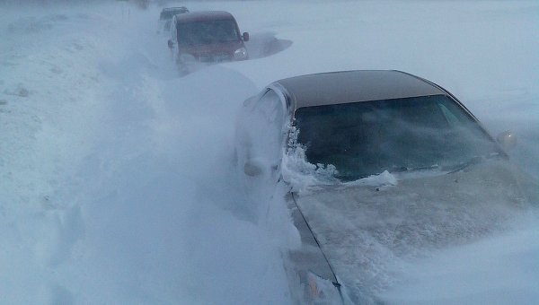 Женщина родила сына ранее до этого срока на трассе Оренбург-Орск, перекрытой из-за снега