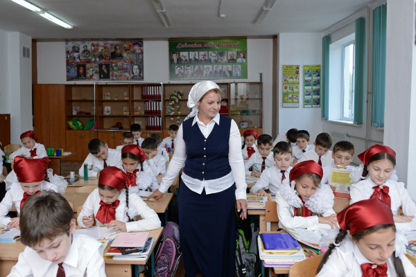 Путин распорядился сделать систему учительского роста