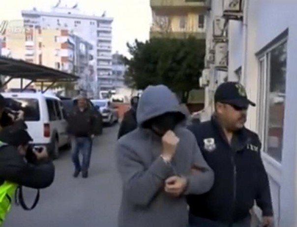 Стали известны имена россиян, задержанных в Турции за связи с ИГИЛ