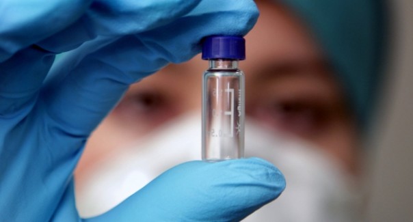 Путин заявил о регистрации российского лекарства от лихорадки Эбола