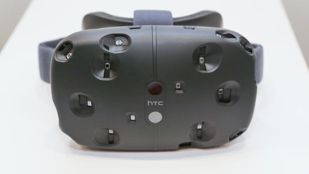 Известна дата предварительного заказа HTC Vive VR гарнитуры
