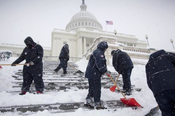 Из-за снегопадов на востоке США погибло 36 человек