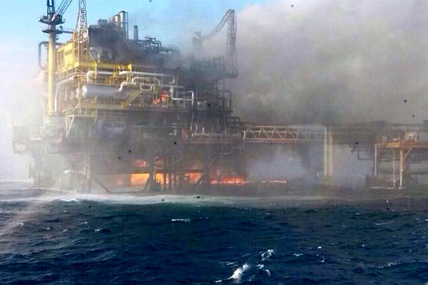 На нефтяной платформе в Венесуэле прогремел взрыв