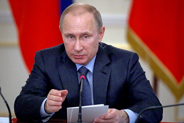 Путин призвал ФСКН координировать работу всех ведомств для борьбы с наркоугрозой