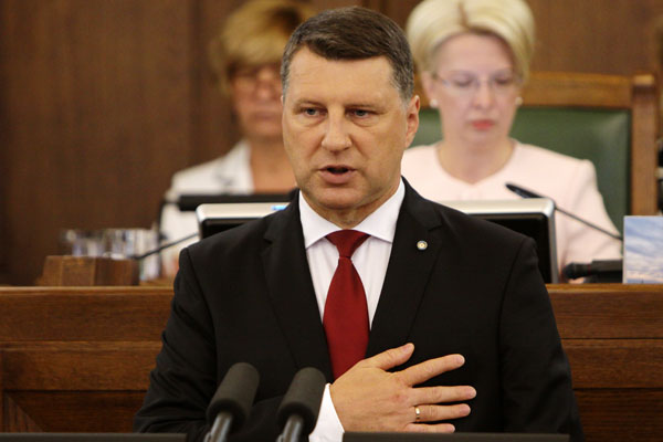 Президент Латвии остается в палате интенсивной терапии