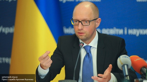 Яценюк призвал парламент «закопать топор войны» ради перемен