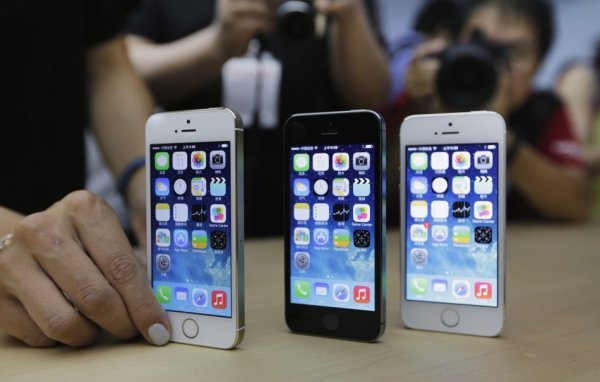 Apple перенесла презентацию 4-дюймового iPhone 5se на март