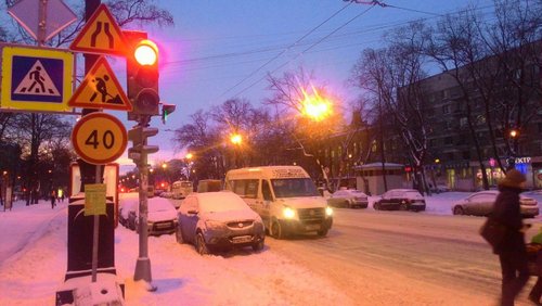 МЧС предупреждает о похолодании и гололедице в Петербурге