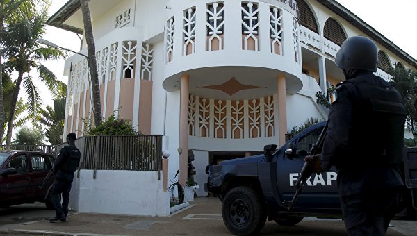 Число погибших нападения на отели в Кот-д’Ивуаре выросло до 12 человек
