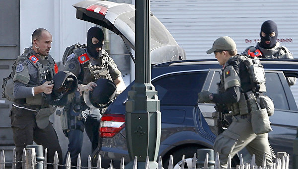 Террористы ранили троих полицейских — Стрельба в Брюсселе