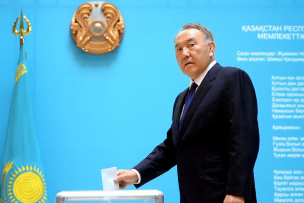 Назарбаев допустил изменение Конституции и системы правления