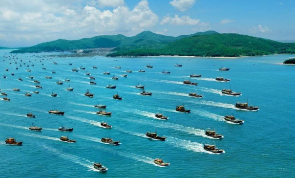 Около 100 китайских кораблей вторглись в воды Малайзии