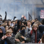 Задержаны 20 человек — Беспорядки в столице франции