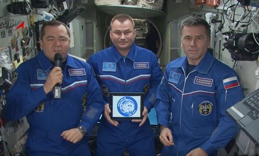 Космонавты с борта МКС поздравили землян с Днем космонавтики