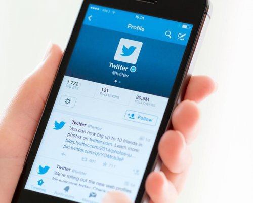 Твиттер объявил о создании особой кнопки для личных сообщений