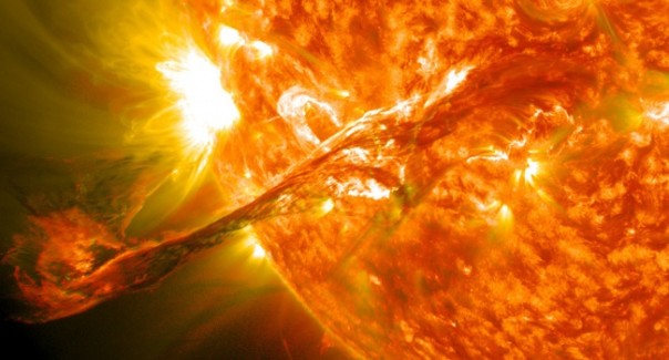 В NASA засняли экстремальную вспышку М 6.7 «солнечного сердца»