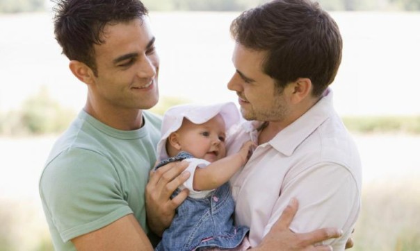 Воспитание в гомосексуальных семьях не влияет на детей — ученые