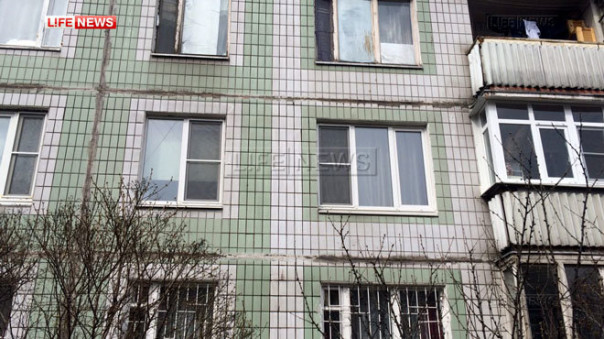 Москвич открыл пальбу из окна квартиры, подстрелив дворника-мигранта