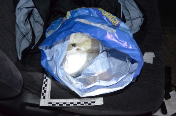 1 килограмм амфетамина отыскали полицейские в машине в центре Иркутска