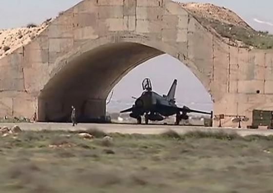 Reuters проинформировал о крушении военного самолета под Дамаском