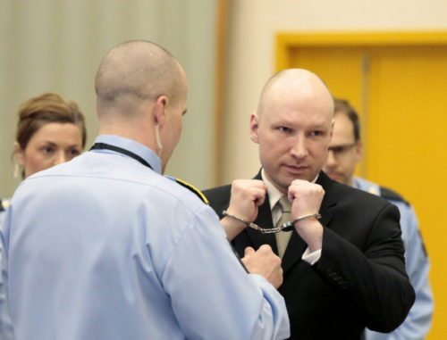 Норвежские власти оспорят вердикт о «бесчеловечном» содержании Андерса Брейвика