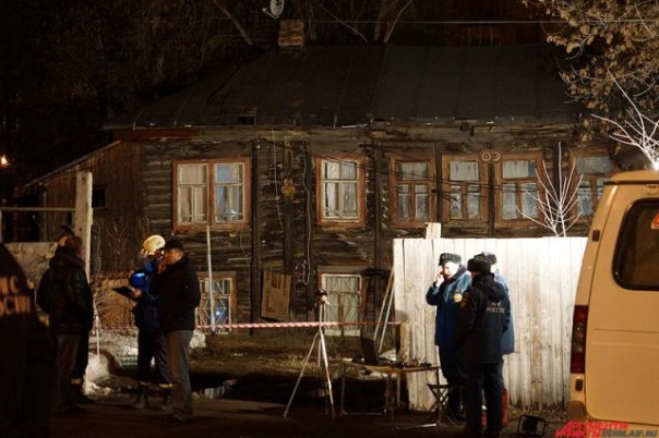 Жильцов рухнувшего дома на Достоевского, 4 разместят в гостинице