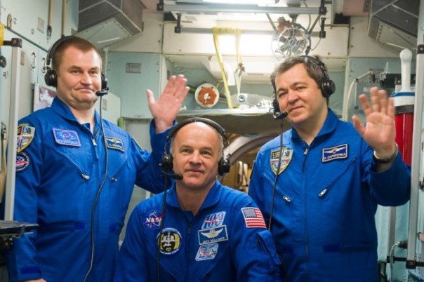 Экипаж МКС поздравил граждан России с Днем космонавтики