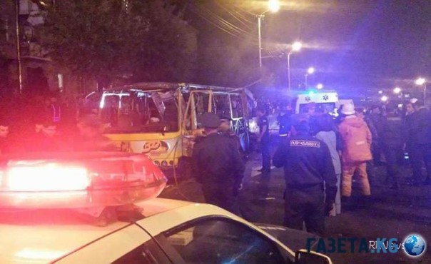 В Ереване при взрыве в автобусе погибли три человека
