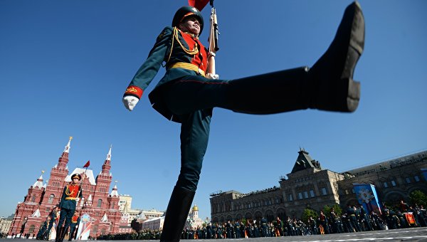 Парад в российской столице: ВС РФ показали новейшую военную технику