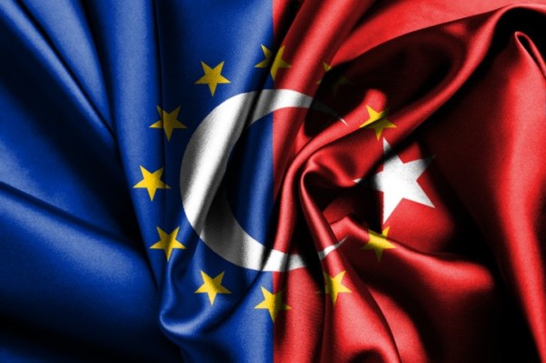 EC может отменить визовый режим с Турцией 4 мая