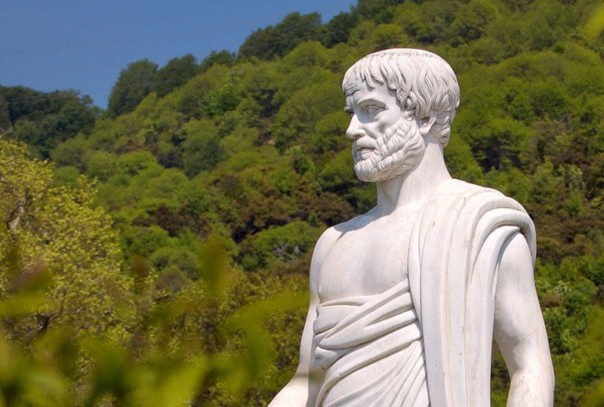 Греческий археолог заявил, что после 20 лет раскопок нашел могилу Аристотеля
