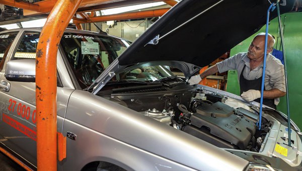 Русский волжский автомобильный завод снизил цены на техническое обслуживание авто на 20%