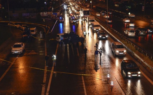 Взрыв прогремел в Стамбуле, есть раненые
