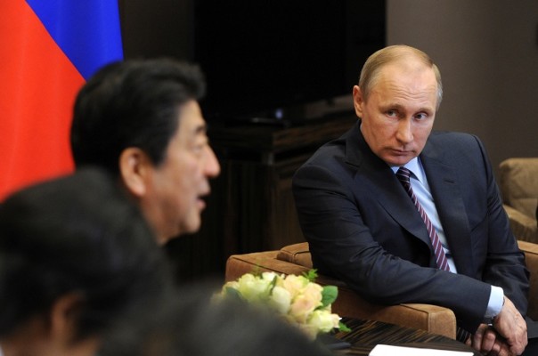 Премьер Японии посетит ВЭФ во Владивостоке