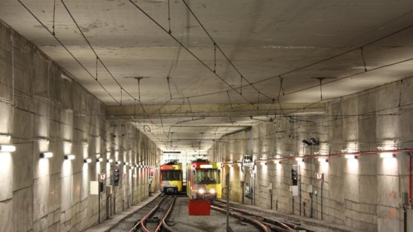 В бельгийском городе Шарлеруа из-за угрозы теракта закрыто метро