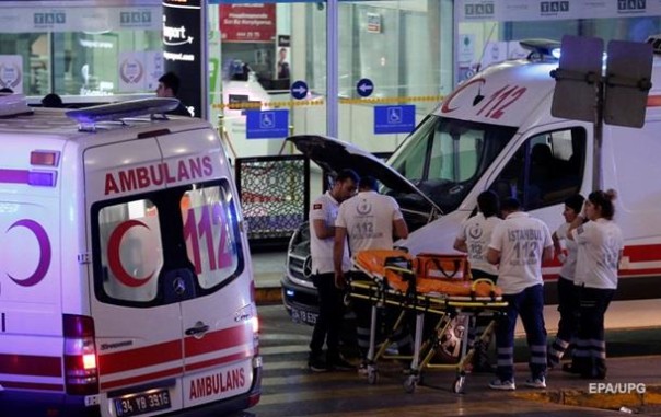 Посол: Раненная во время теракта в Стамбуле украинка вне опасности
