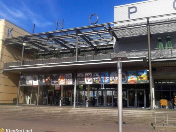 В Германии неизвестный открыл огонь в кинозале — спецназ ликвидировал нападавшего