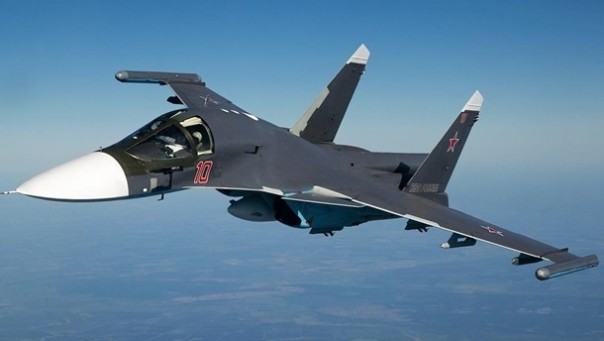 Су-34 ВКС РФ уничтожил нефтезавод ИГ в провинции Хасеке
