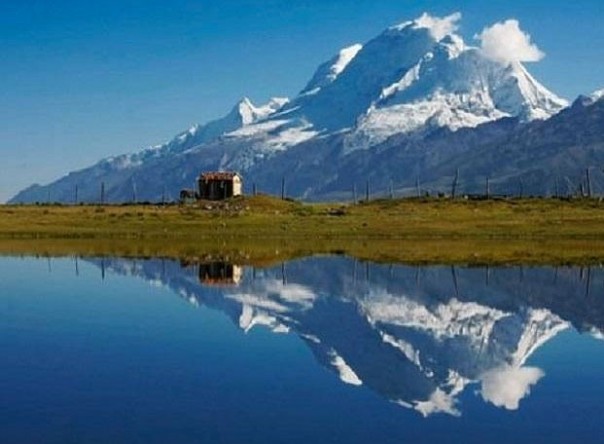 Под лавиной в горах Перу погибли альпинисты из международной группы