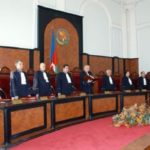 КС Азербайджана утвердил проект внесения изменений в конституцию