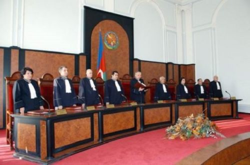 КС Азербайджана утвердил проект внесения изменений в конституцию