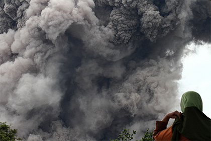 Вулканы, астероид и Солнце: Названы самые реалистичные сценарии конца света