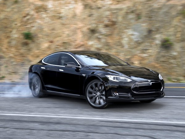 В США расследуют гибель водителя при работающем автопилоте Tesla
