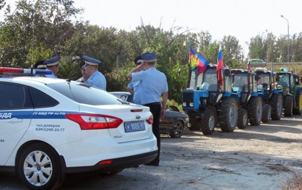 Правоохранители задержали около 40 участников «тракторного марша» на столицу России