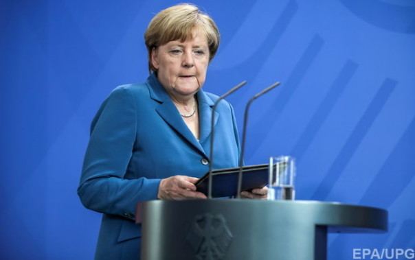 Рейтинг Меркель рухнул к минимумам за 3 года